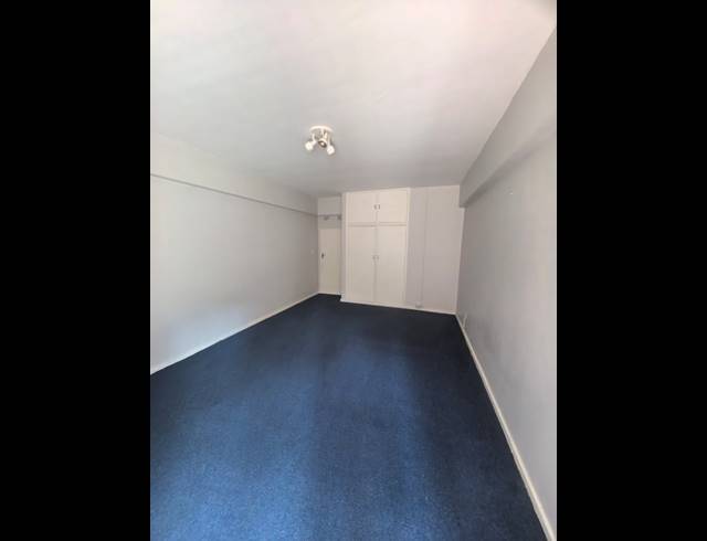 3 BEDROOM APARTMENT TO LET IN PARKTOWN
